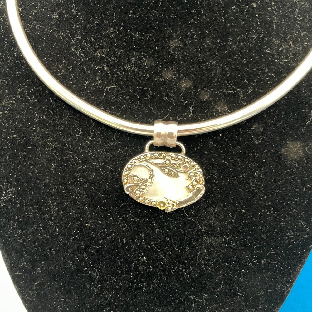 Sterling Silver Mother of Pearl Marcasite Two Sided Floral Pendant LOOK - Picture 3 of 6